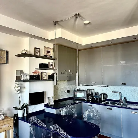 Your By The Sea In Seaside View * Sanremo